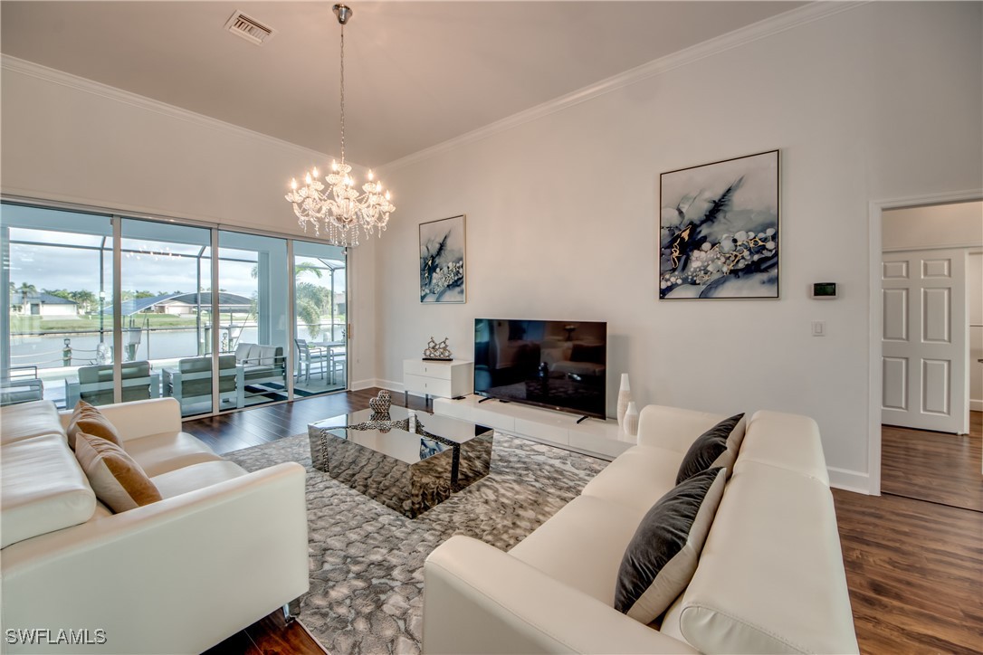 2703 SW 43rd Terrace