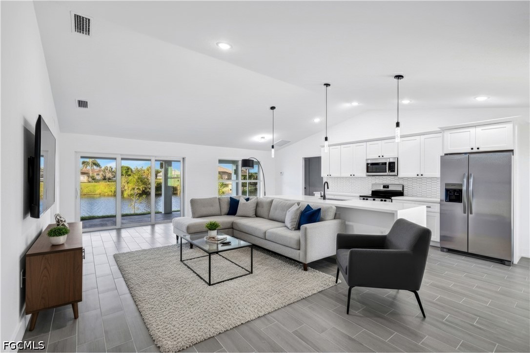 4110 NE 23rd Place