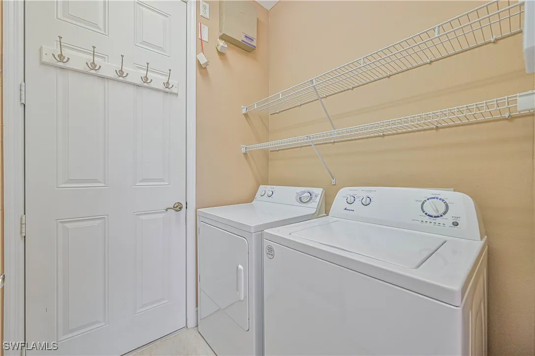 Alva, Florida 33920, United States, 3 Bedrooms Bedrooms, ,2 BathroomsBathrooms,Residential,Active,32434