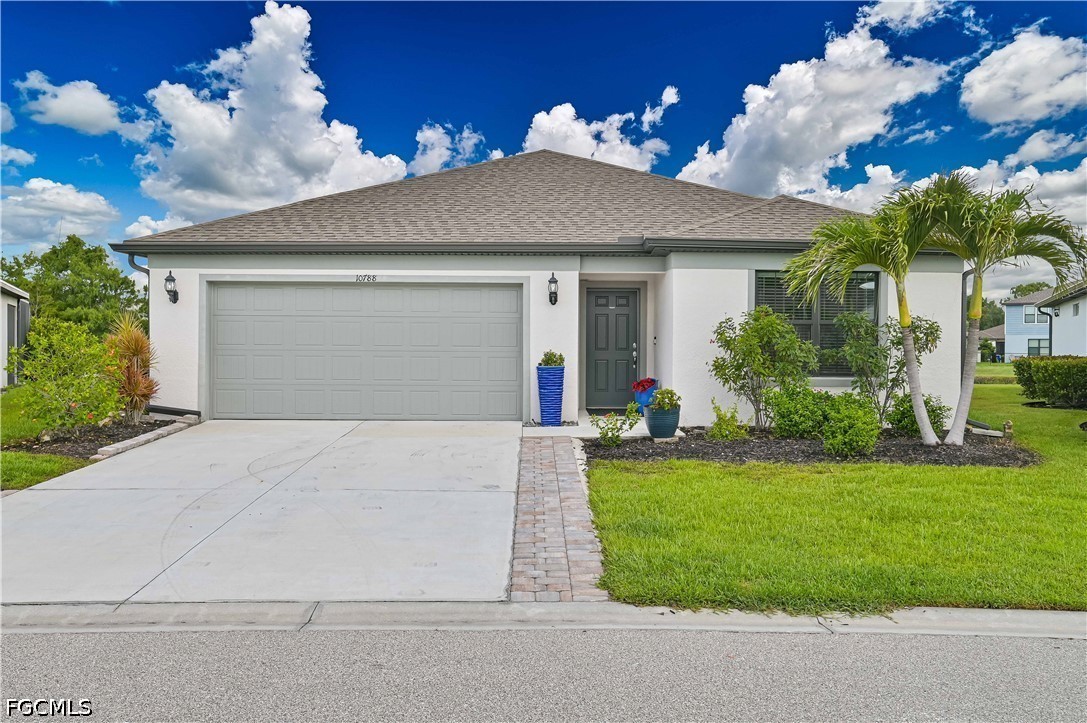 Photo 1 of 37 — 10788 Firebush Circle, North Fort Myers, FL 33917