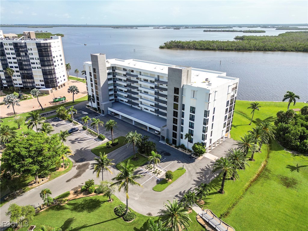 4253 Bay Beach Lane C3
