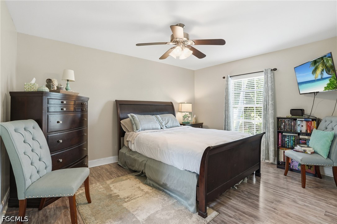 4934 SW 20th Place