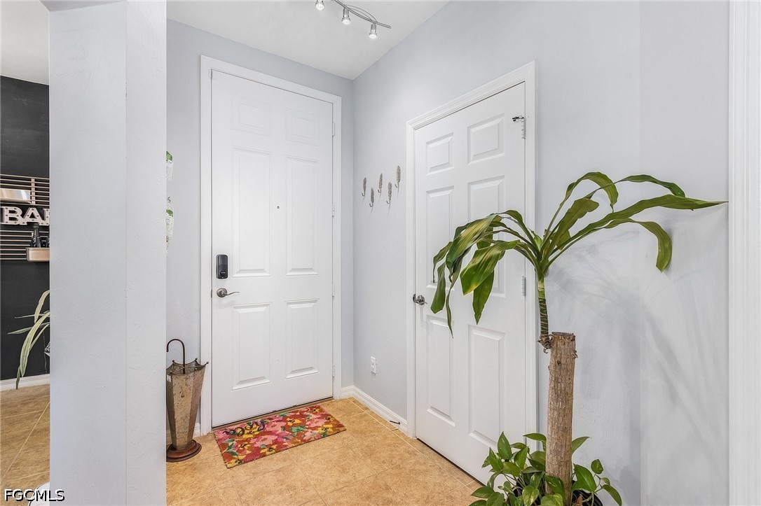 2427 Laurentina Lane