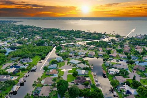 1358 Sheffield Way Fort Myers FL 33919