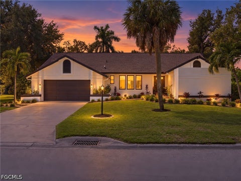 Photo of 12442 McGregor Woods Circle, Fort Myers, FL 33908 (MLS # 2026037702)