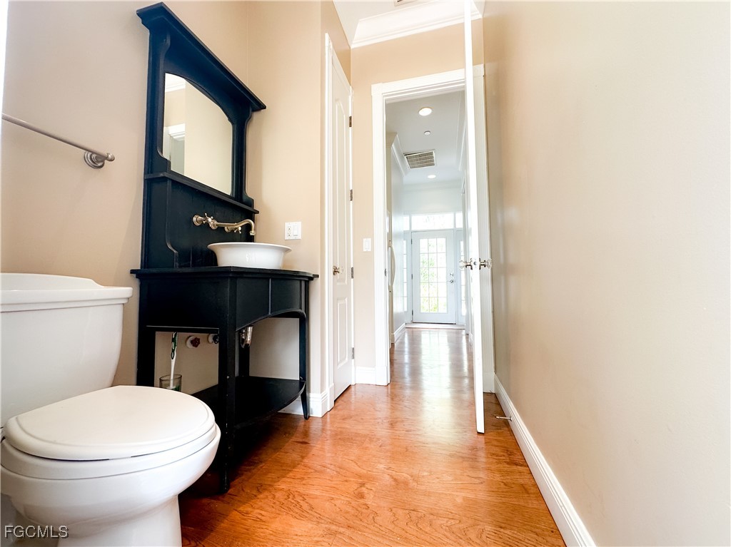 Alva, Florida, 33920, United States, 5 Bedrooms Bedrooms, ,5 BathroomsBathrooms,Residential,Active,1988720