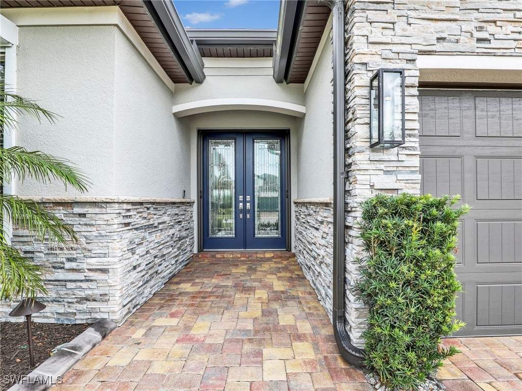 14382 Pine Hollow Drive