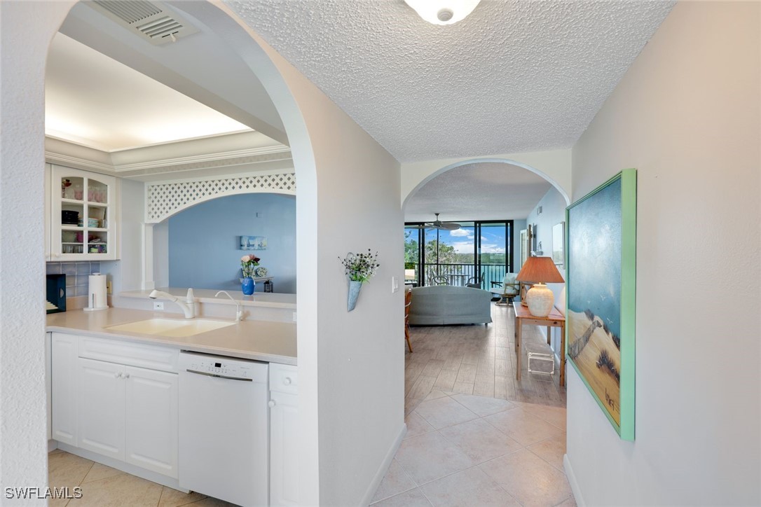 4203 Bay Beach Lane 3F
