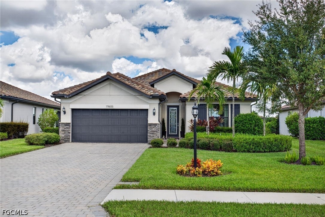 19605 Utopia Lane