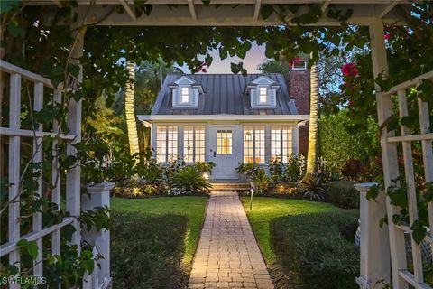 356 11th Avenue S Naples FL 34102