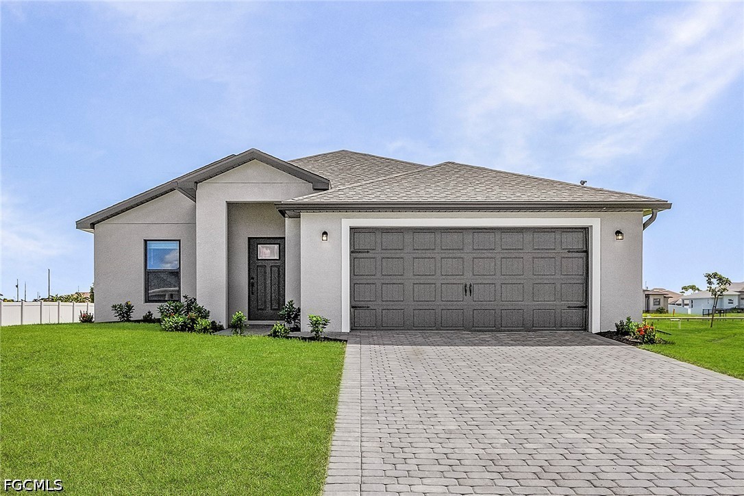 Photo 1 of 16 — 252 Lunette Street, Fort Myers, FL 33913