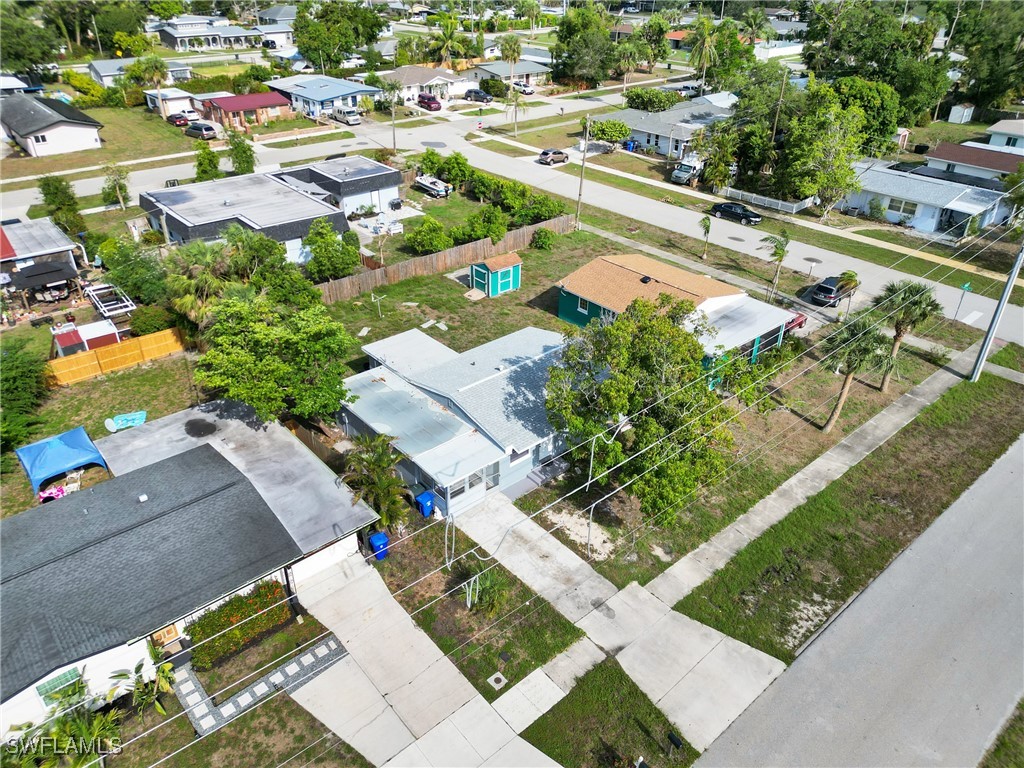 3847 Maxine Street