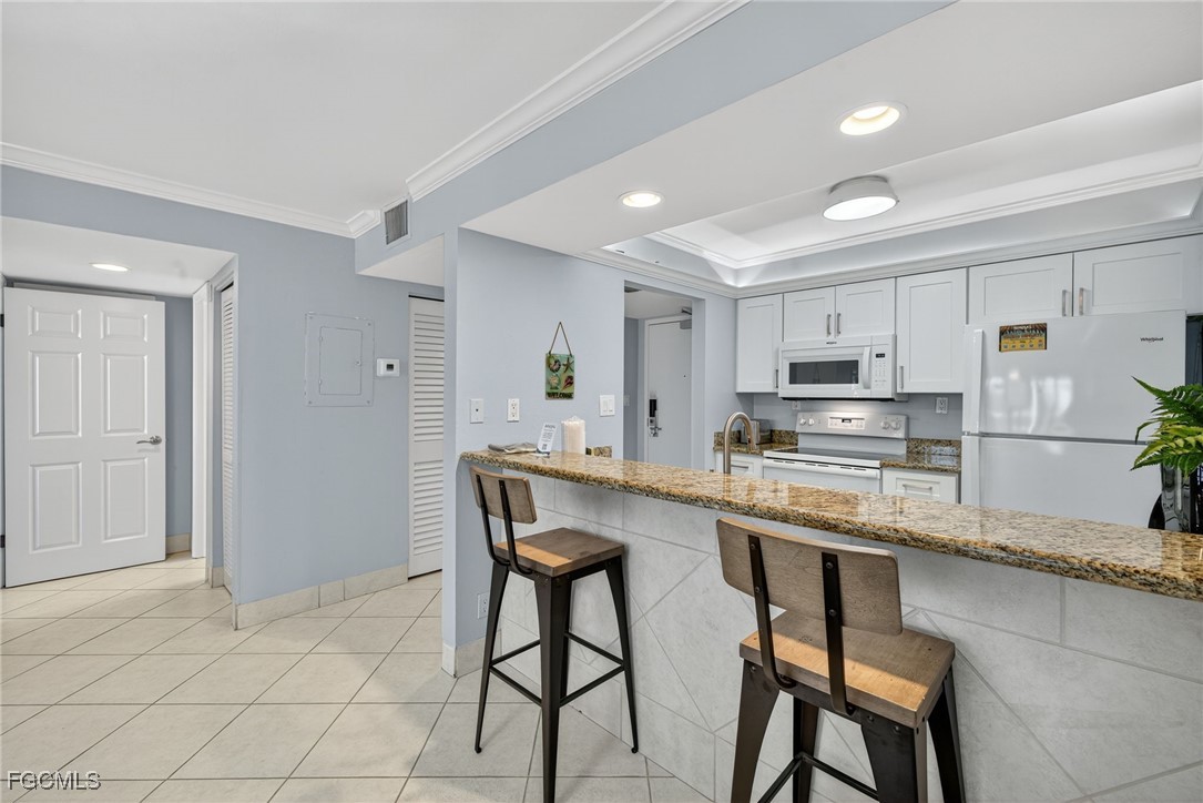 1501 Middle Gulf Drive 305F