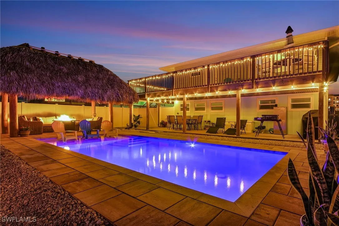 Fort Myers Beach, Florida 33931, United States, 4 Bedrooms Bedrooms, ,3 BathroomsBathrooms,Residential,Active,27693