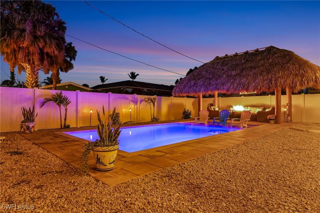 Fort Myers Beach, Florida 33931, United States, 4 Bedrooms Bedrooms, ,3 BathroomsBathrooms,Residential,Active,27693