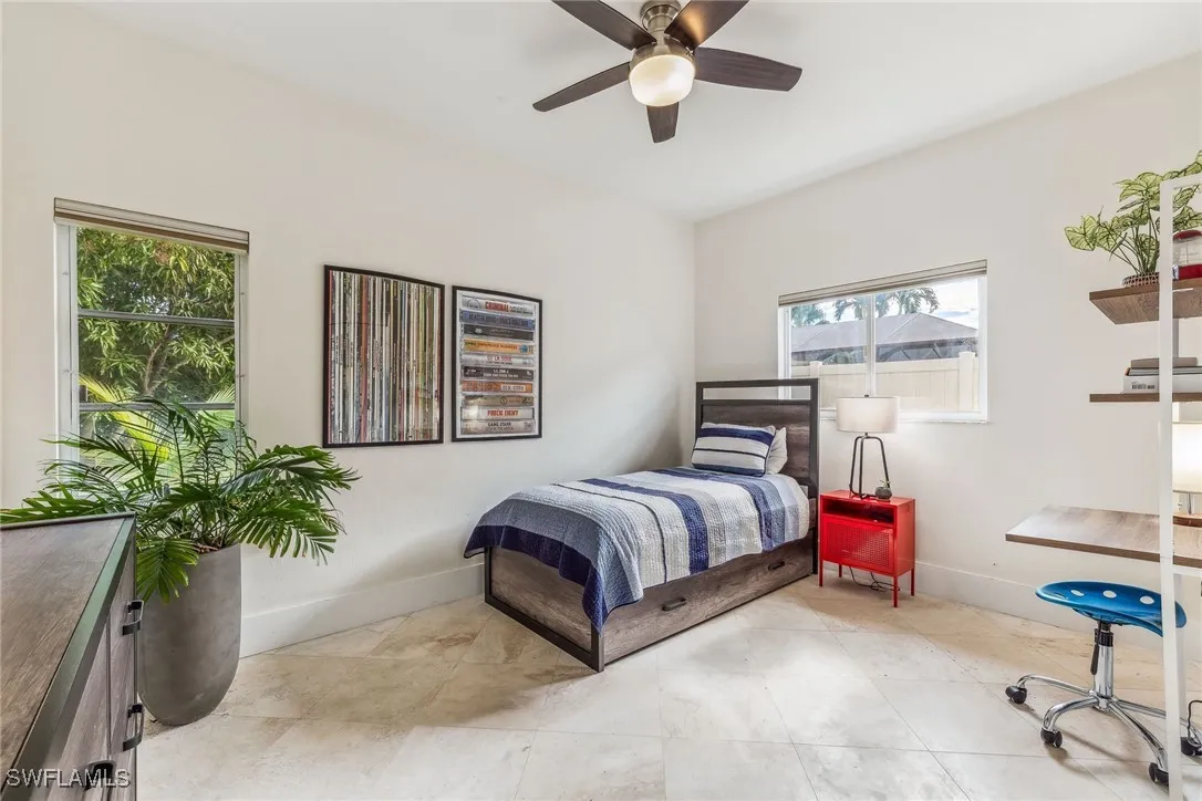 Fort Myers, Florida 33919, United States, 4 Bedrooms Bedrooms, ,2 BathroomsBathrooms,Residential,Pending,29682