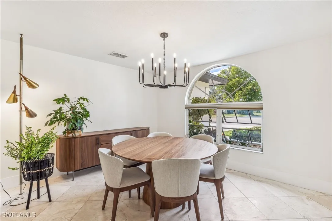 Fort Myers, Florida 33919, United States, 4 Bedrooms Bedrooms, ,2 BathroomsBathrooms,Residential,Pending,29682