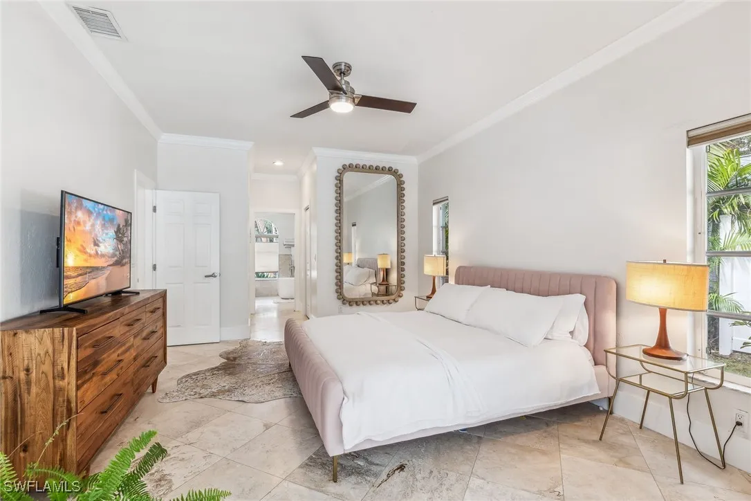 Fort Myers, Florida 33919, United States, 4 Bedrooms Bedrooms, ,2 BathroomsBathrooms,Residential,Pending,29682