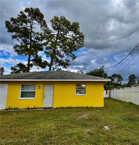 27101 Pine Avenue Bonita Springs FL 34135