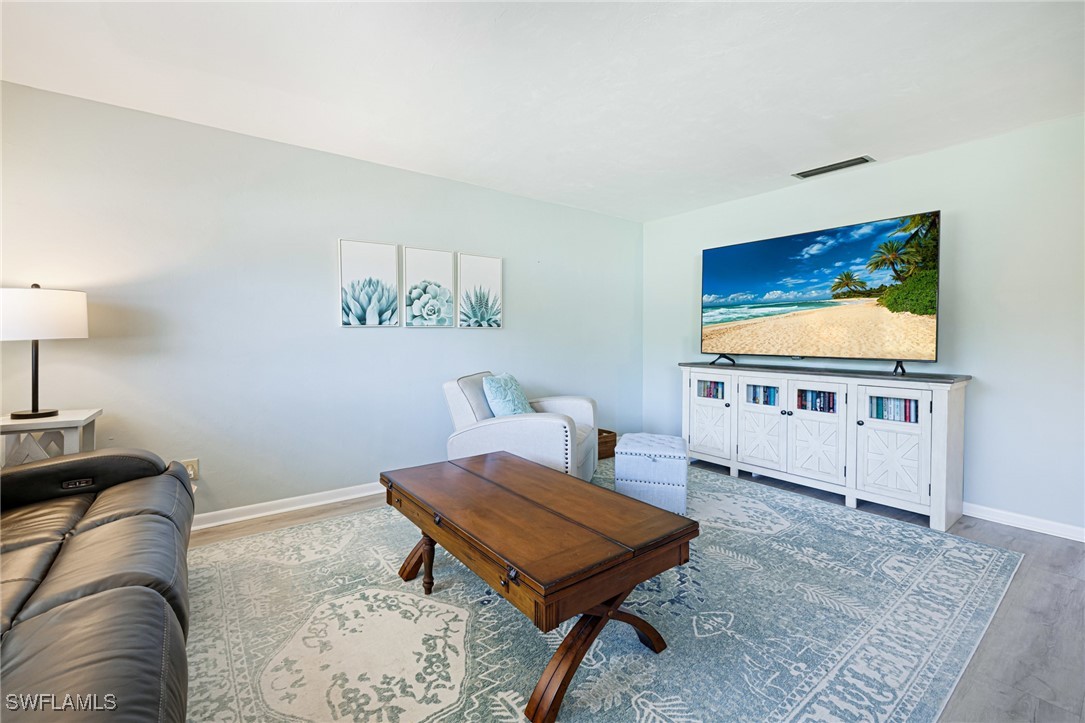 431 Van Buren Street B6