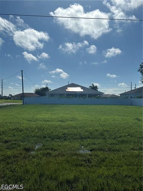 315 NW 25th Avenue Cape Coral FL 33993