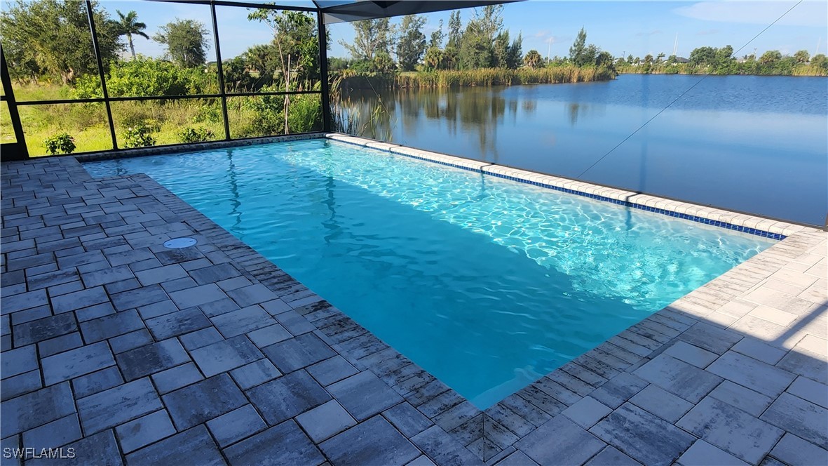702 NW 30th Place
