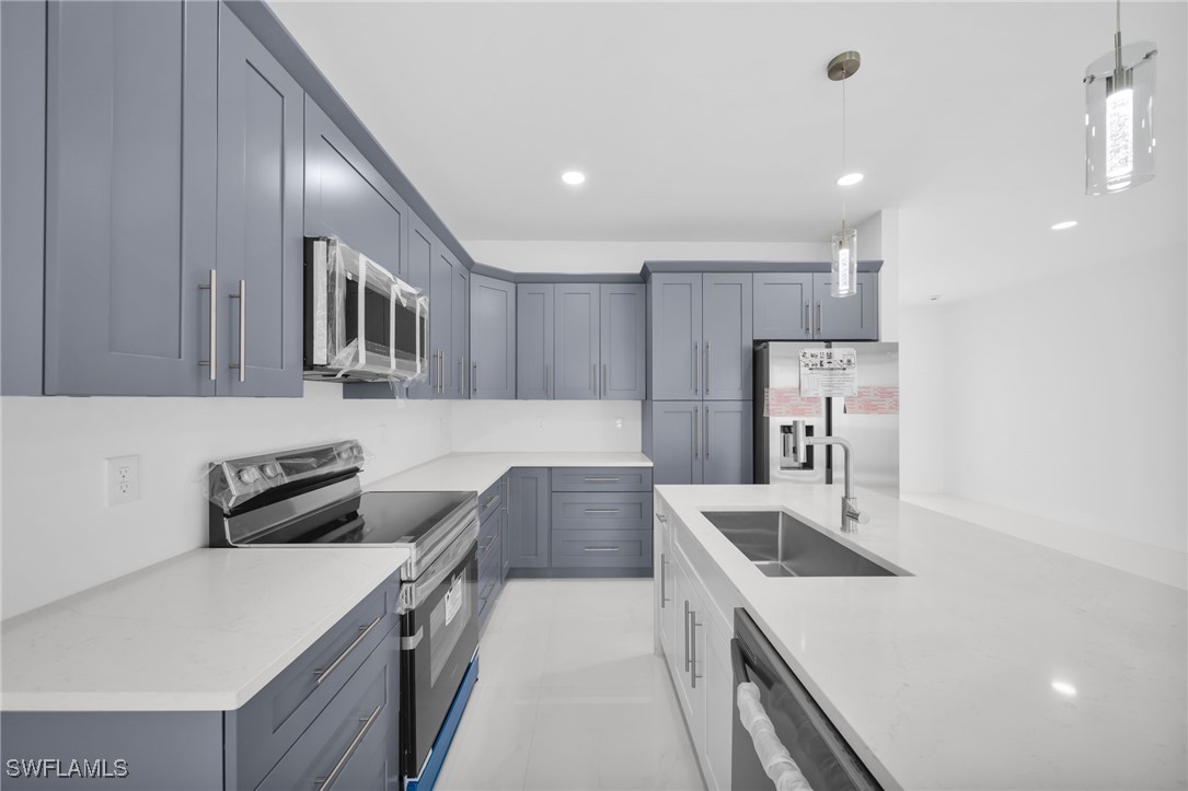 1200 W 11th Street