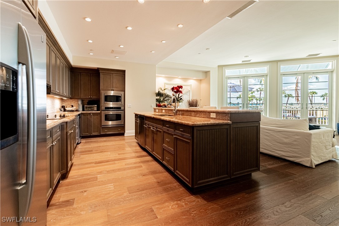 1001 10th Avenue S F2