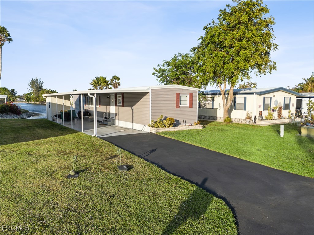 455 Cape Florida Way