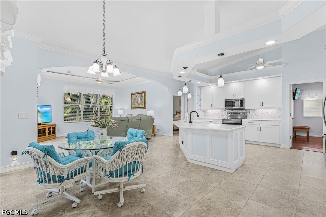 5302 SW 27th Place