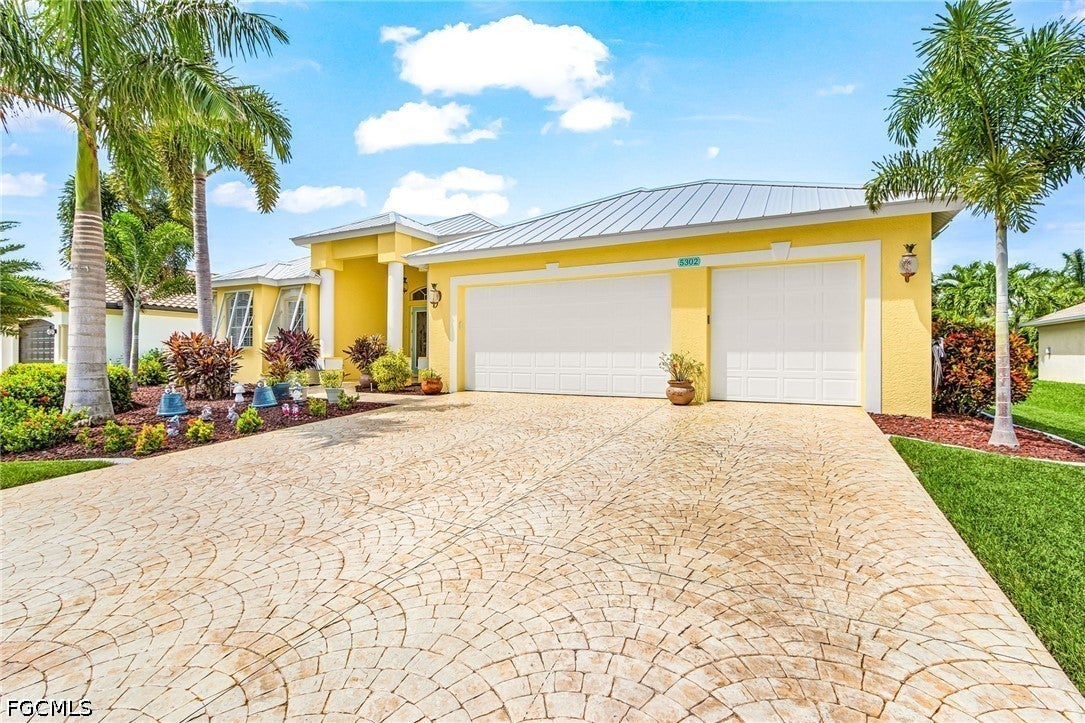 5302 SW 27th Place