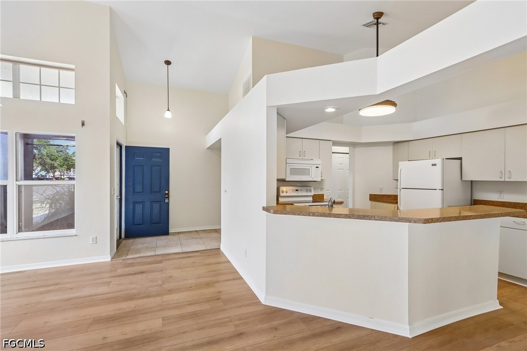 15237 Cricket Lane