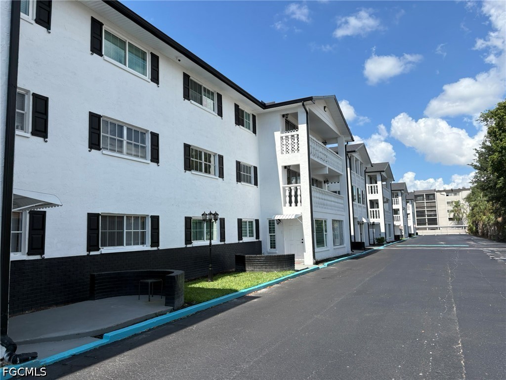 3704 Broadway 214