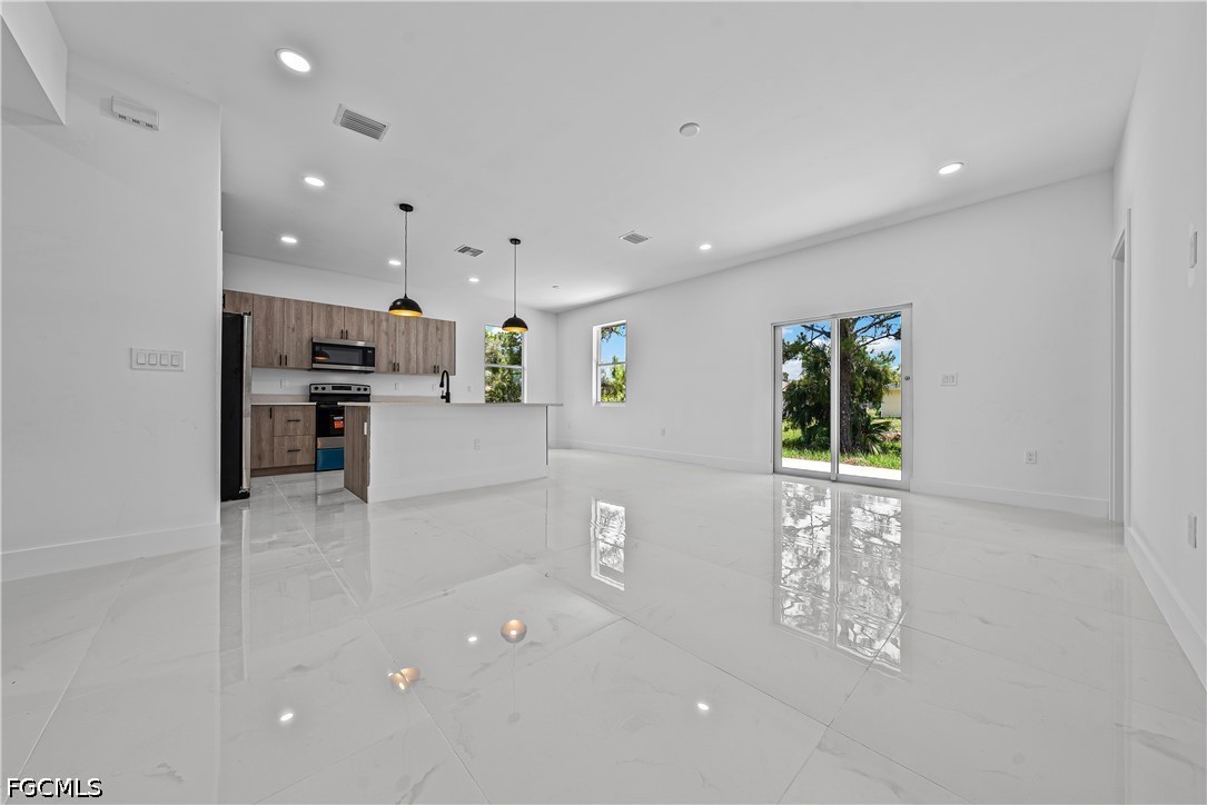 3203 66th Street W