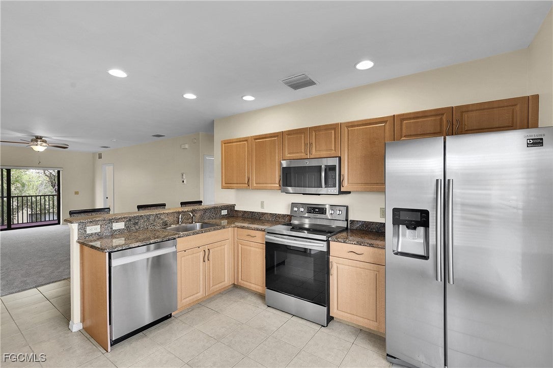 4921 SW 16th Place 201