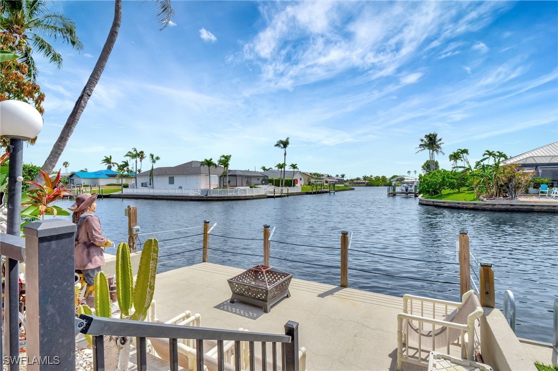 4607 SW 5th Place