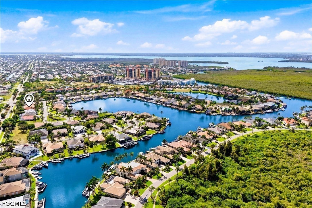 1817 Lagoon Lane