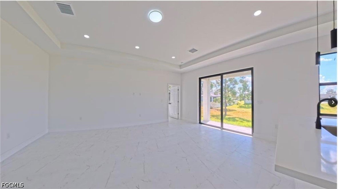 3306 74th Street W