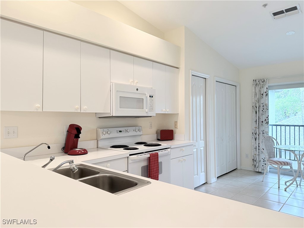 8540 Naples Heritage Drive 822
