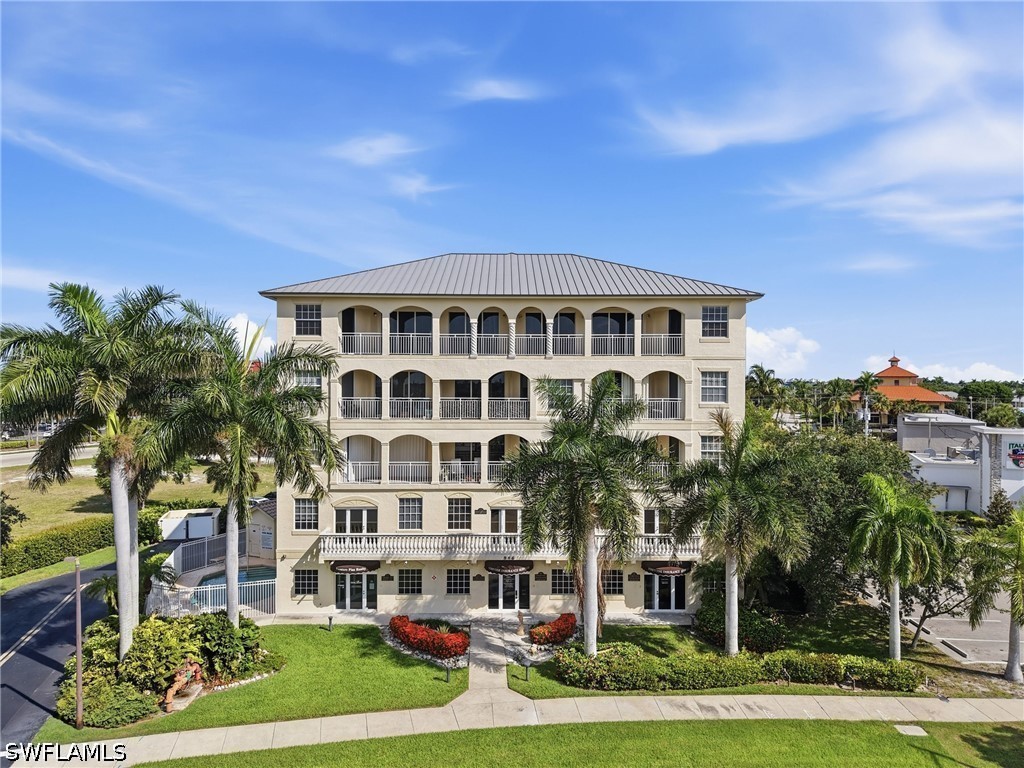 Photo 1 of 32 — 886 Park Avenue 501, Marco Island, FL 34145