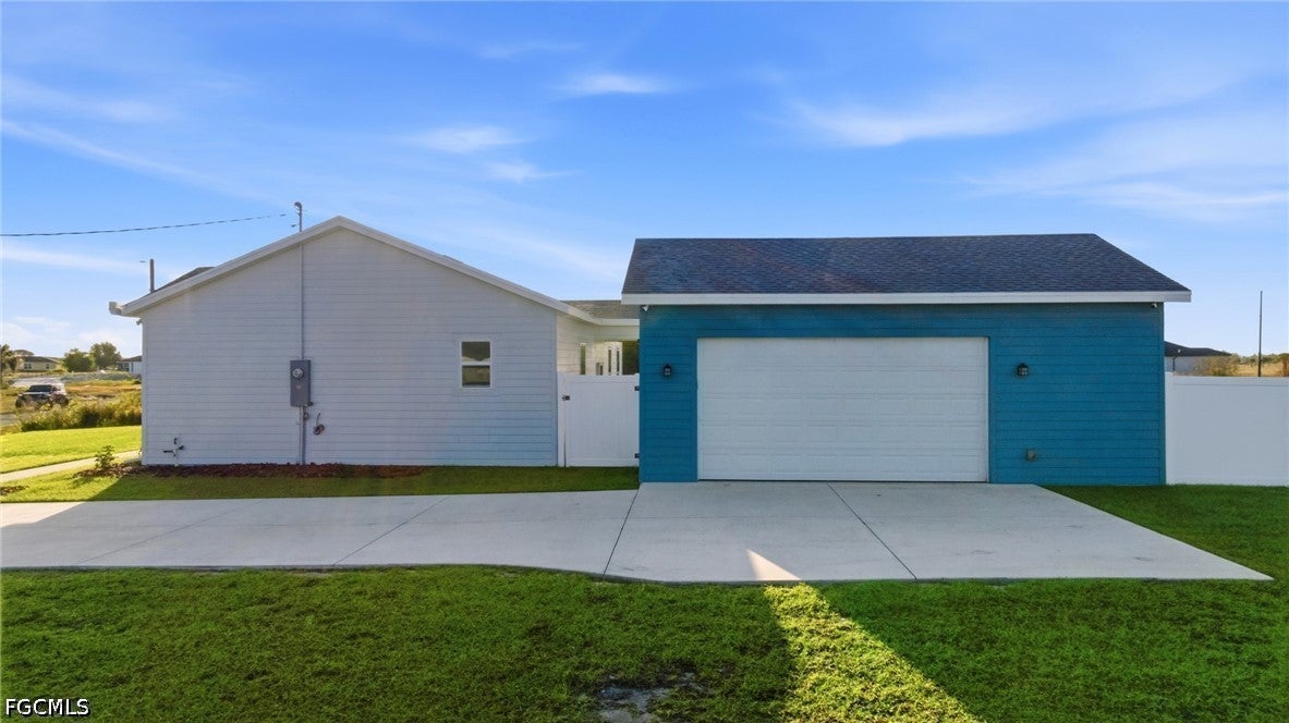 9022 Bamboo Circle