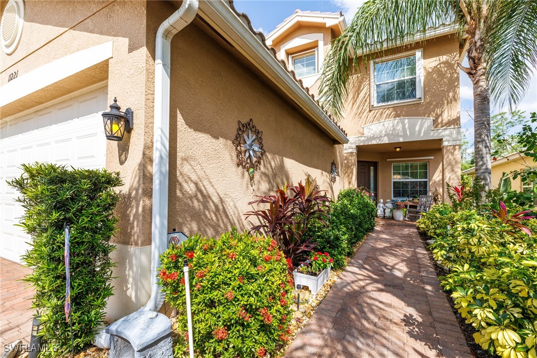 11221 Yellow Poplar Drive