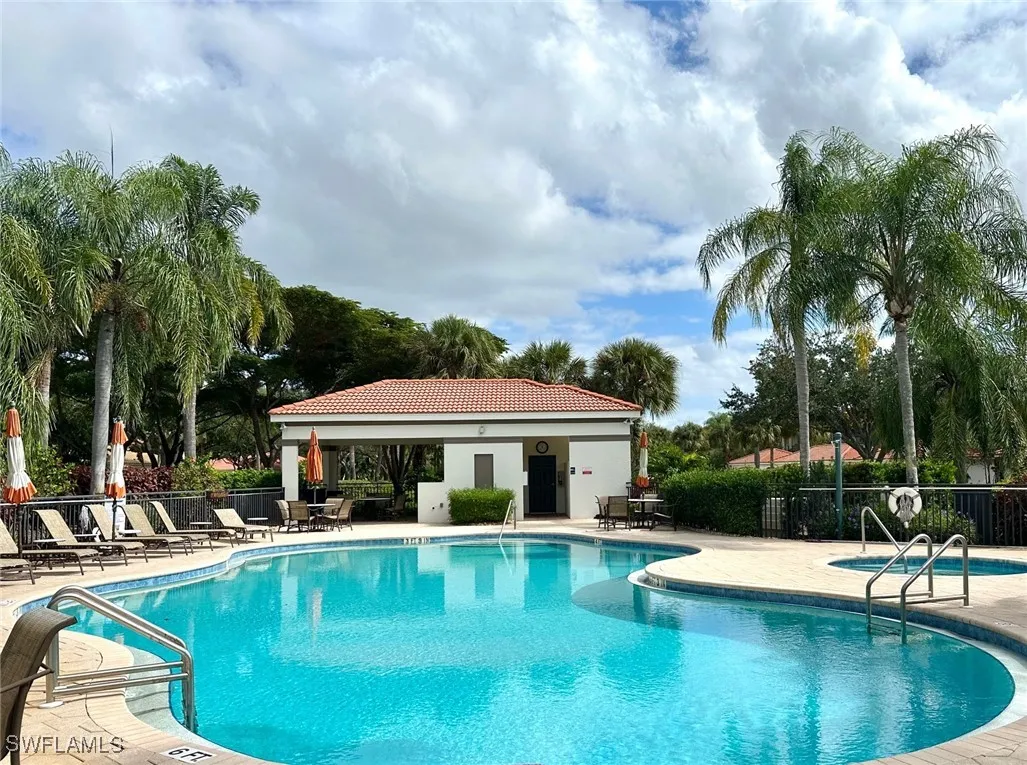 Bonita Springs, Florida 34135, United States, 2 Bedrooms Bedrooms, ,2 BathroomsBathrooms,Residential,Active,238610