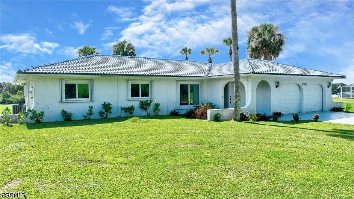 3233 Shell Lane