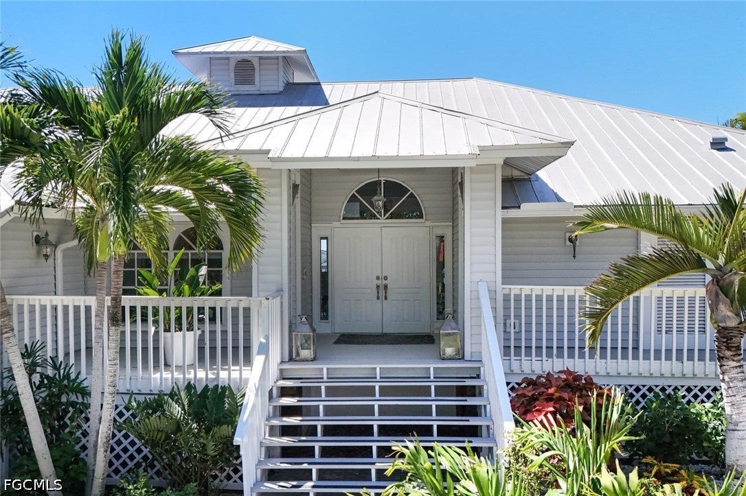 656 Coral Drive