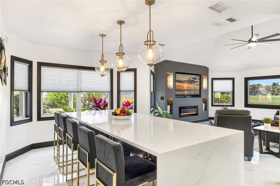 11908 King James Court