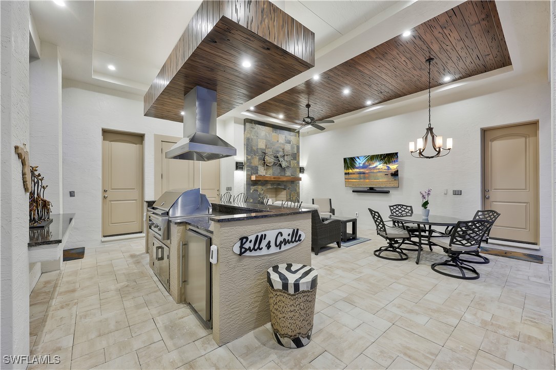 12303 Colliers Reserve Drive