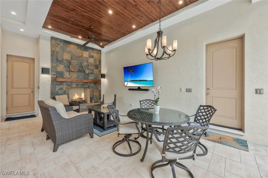 12303 Colliers Reserve Drive