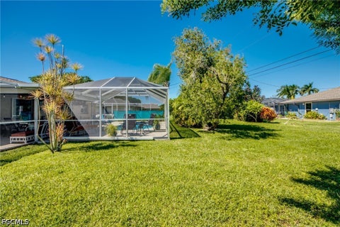 Tiny photo for 513 SE 34th Street, Cape Coral, FL 33904 (MLS # 2026043092)