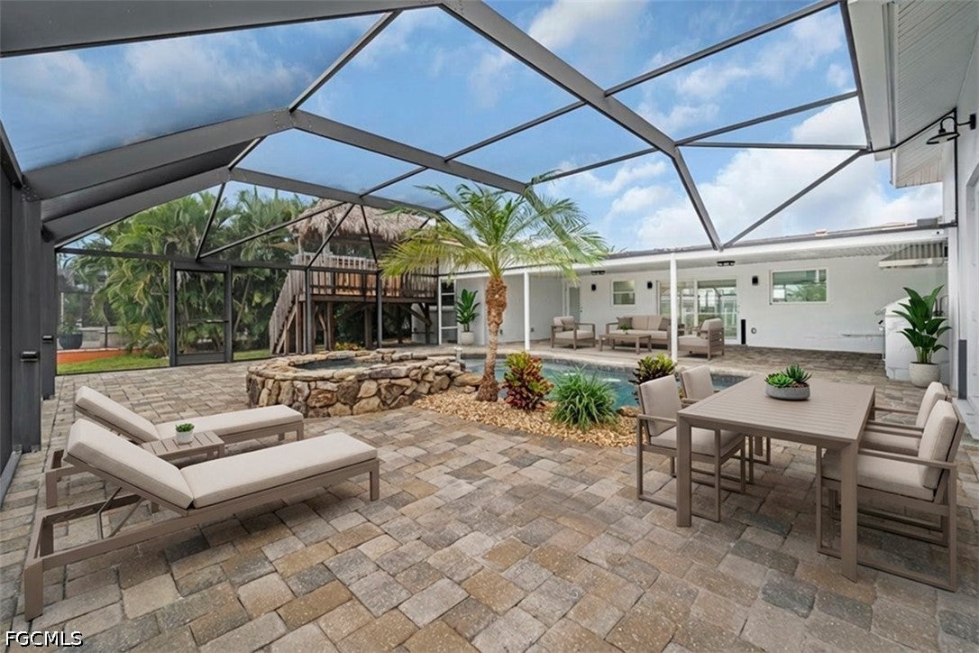 22 Palmview Boulevard